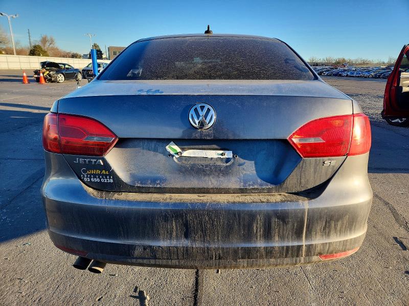 2014 Volkswagen Jetta მანქანა იყიდება აუქციონზე, vin: 3VWB17AJXEM423580, აუქციონის ნომერი: 99019005