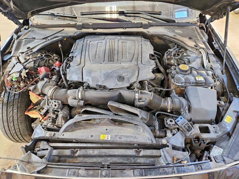 72651675 :رقم المزاد ، SAJAM4FV7JCP17161 vin ، 2018 Jaguar Xe مزاد بيع