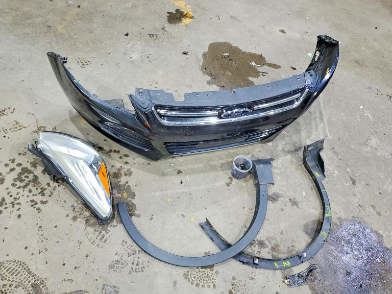 74808205 :رقم المزاد ، 1FMCU9JX5FUC18661 vin ، 2015 Ford Escape مزاد بيع