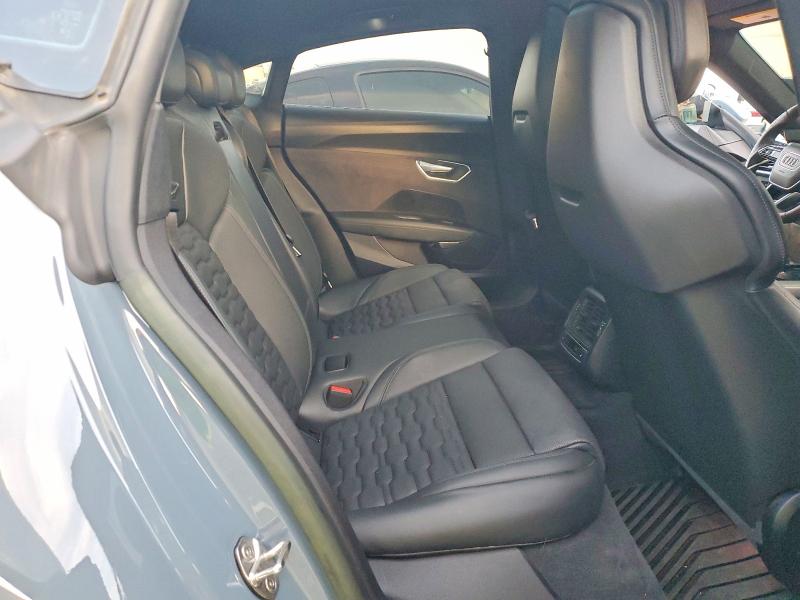 99674755 :رقم المزاد ، WAUDJBFW9P7006481 vin ، 2023 Audi E-tron Gt مزاد بيع