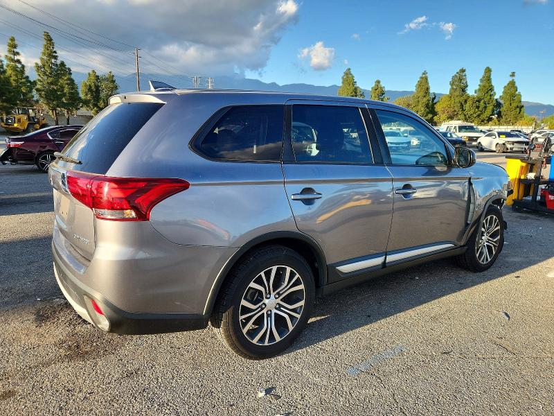 Продаж на аукціоні авто 2018 Mitsubishi Outlander, vin: JA4AD2A33JZ052761, номер лоту: 96675605