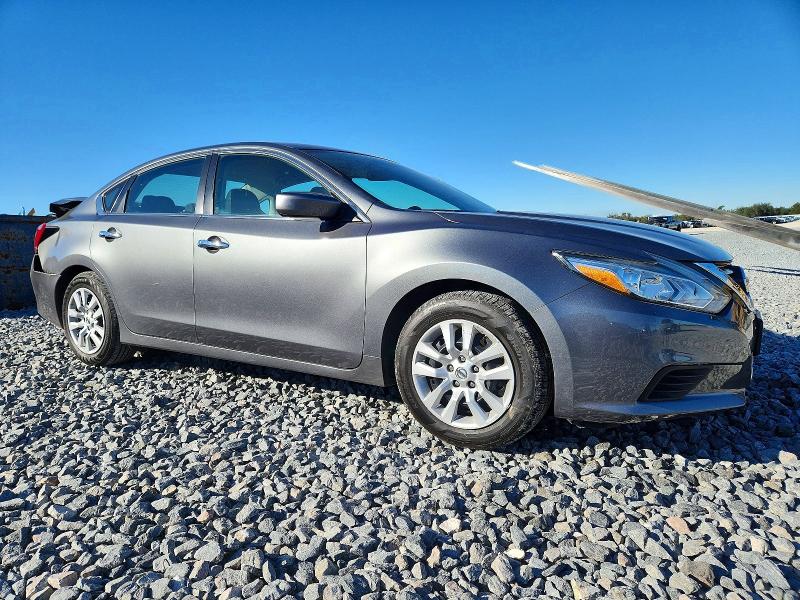 2017 Nissan Altima მანქანა იყიდება აუქციონზე, vin: 1N4AL3AP2HC224024, აუქციონის ნომერი: 74225305