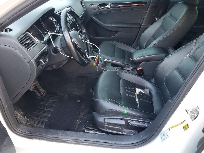 99543105 :رقم المزاد ، 3VWD17AJ5JM237903 vin ، 2018 Volkswagen Jetta مزاد بيع