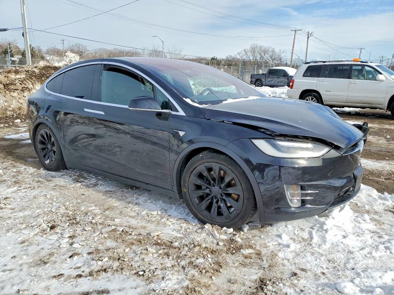2017 Tesla Model X მანქანა იყიდება აუქციონზე, vin: 5YJXCAE29HF040564, აუქციონის ნომერი: 74410145