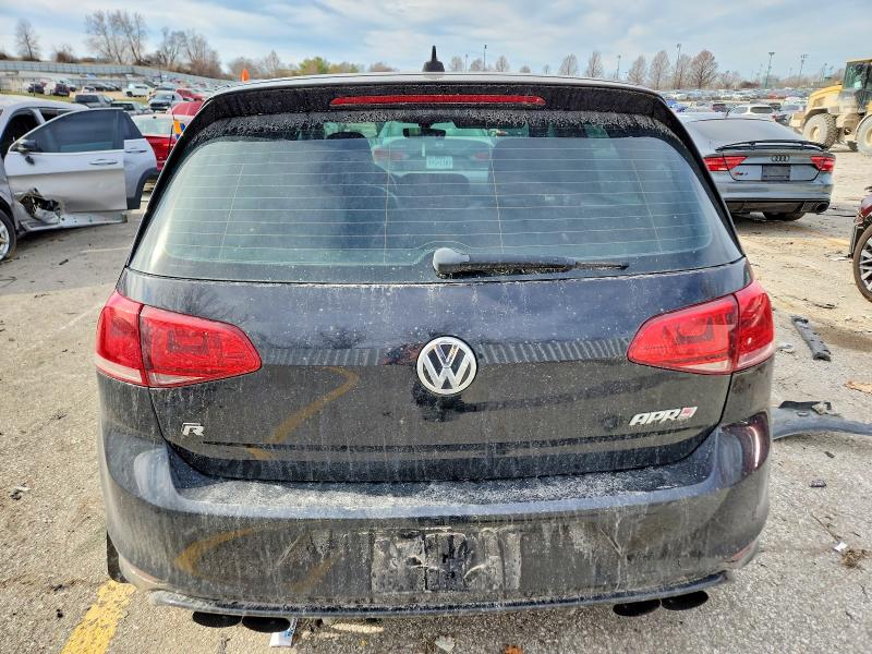72922105 :رقم المزاد ، WVWVF7AUXHW044076 vin ، 2017 Volkswagen Golf R مزاد بيع