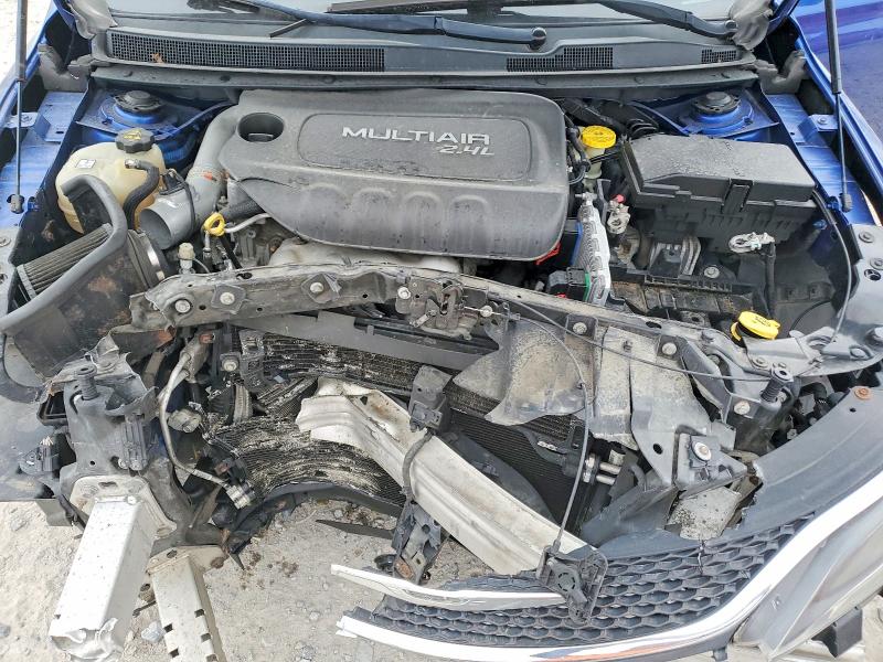 99852975 :رقم المزاد ، 1C3CCCAB2FN608950 vin ، 2015 Chrysler 200 مزاد بيع