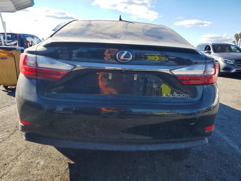 99985635 :رقم المزاد ، JTHBW1GG8H2134821 vin ، 2017 Lexus Es مزاد بيع