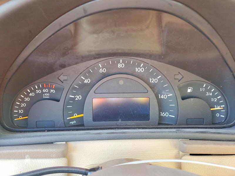 72246915 :رقم المزاد ، WDBRF81J44F442700 vin ، 2004 Mercedes-benz C مزاد بيع