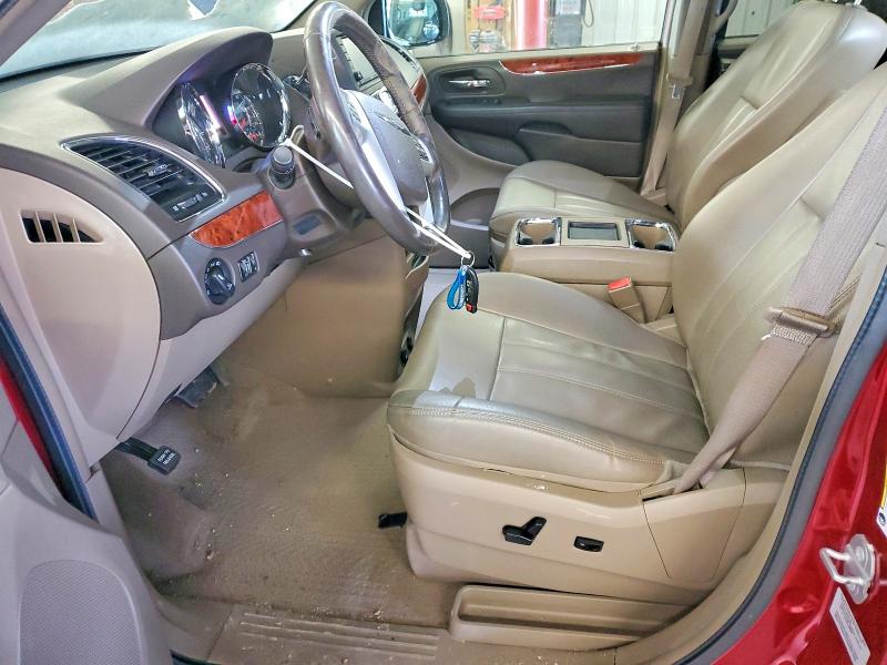 72864205 :رقم المزاد ، 2C4RC1BG2FR521380 vin ، 2015 Chrysler Town & Country مزاد بيع