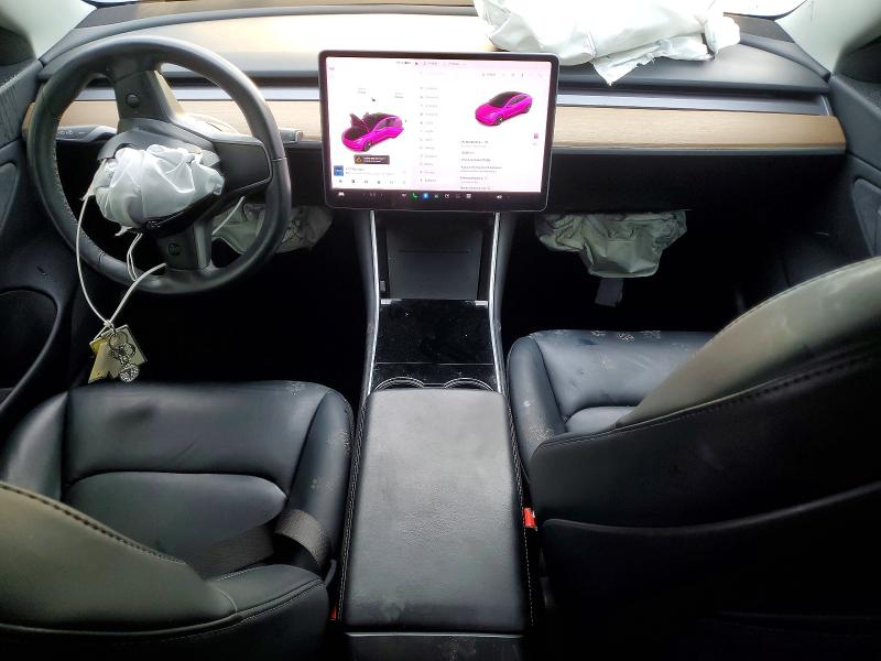 98876275 :رقم المزاد ، 5YJ3E1EAXJF076186 vin ، 2018 Tesla Model 3 مزاد بيع