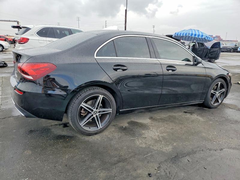 74287005 :رقم المزاد ، WDD3G4EB9KW017296 vin ، 2019 Mercedes-benz A مزاد بيع