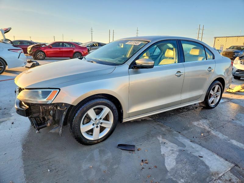 99131545 :رقم المزاد ، 3VWLL7AJ7DM248265 vin ، 2013 Volkswagen Jetta مزاد بيع