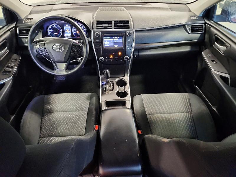 74371125 :رقم المزاد ، 4T1BF1FK6HU686521 vin ، 2017 Toyota Camry مزاد بيع