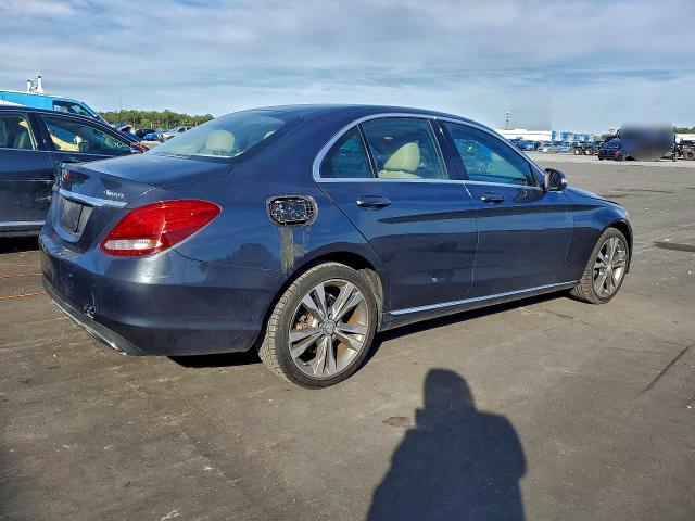 Продаж на аукціоні авто 2015 Mercedes-benz C 300 4mat, vin: 55SWF4KB4FU032554, номер лоту: 74024695