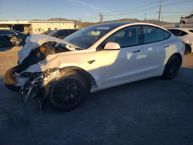 2025 Tesla Model 3 მანქანა იყიდება აუქციონზე, vin: 5YJ3E1EAXSF914640, აუქციონის ნომერი: 73664885