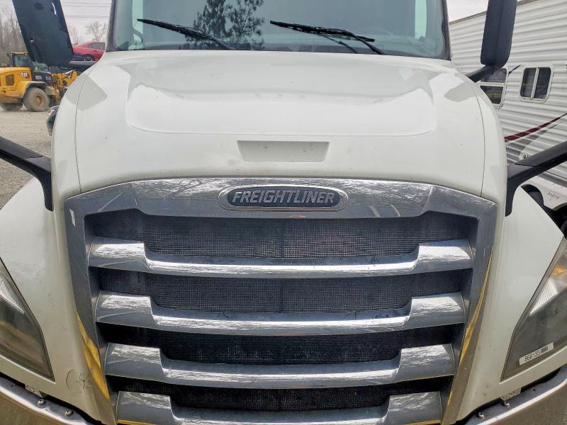 2019 Freigliner Cascadia 126 მანქანა იყიდება აუქციონზე, vin: 1FUJHHDR4KLKU9397, აუქციონის ნომერი: 95219685