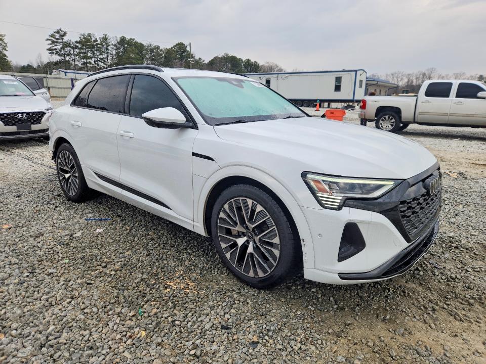 2024 Audi Q8 E-tron მანქანა იყიდება აუქციონზე, vin: WA16ABGE8RB008525, აუქციონის ნომერი: 75685295