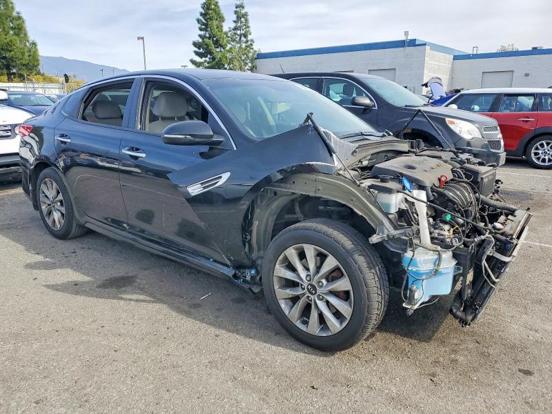 2018 Kia Optima მანქანა იყიდება აუქციონზე, vin: 5XXGT4L30JG258456, აუქციონის ნომერი: 75086235