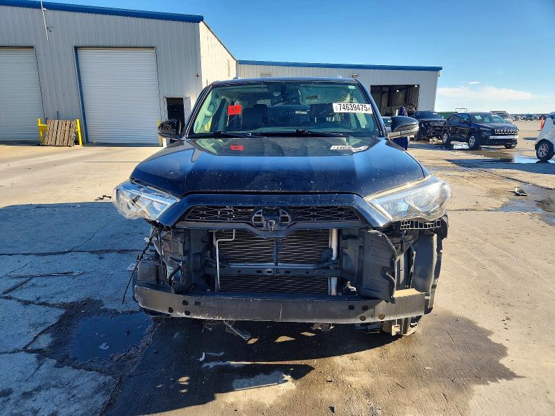 Auction sale of the 2016 Toyota 4runner, vin: JTEZU5JR1G5129847, lot number: 74639475