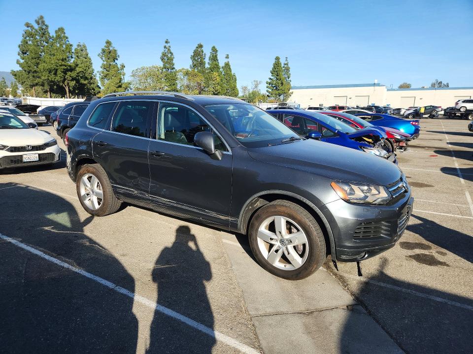 Aukcja sprzedaży 2013 Volkswagen Touareg, vin: WVGEF9BPXDD002948, numer aukcji: 73541805