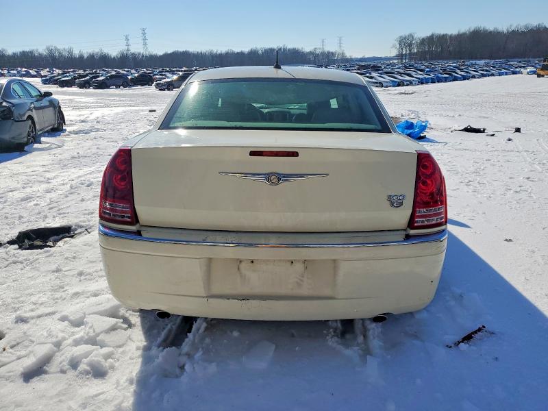 74583655 :رقم المزاد ، 2C3KA63H88H242251 vin ، 2008 Chrysler 300c مزاد بيع