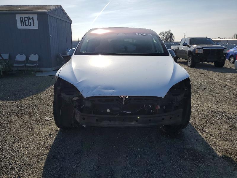 74882255 :رقم المزاد ، 5YJXCAE23JF118214 vin ، 2018 Tesla Model X مزاد بيع