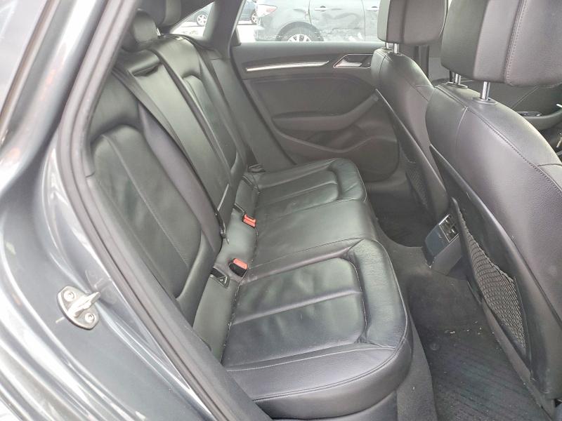Продажа на аукционе авто 2018 Audi A3, vin: WAUJ8GFF8J1011306, номер лота: 99483445