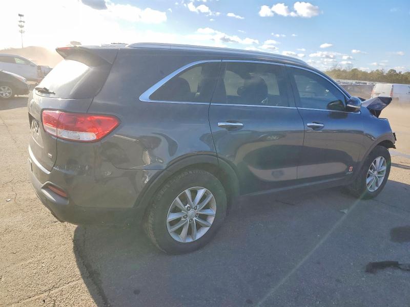 2017 Kia Sorento მანქანა იყიდება აუქციონზე, vin: 5XYPGDA36HG191391, აუქციონის ნომერი: 98362555
