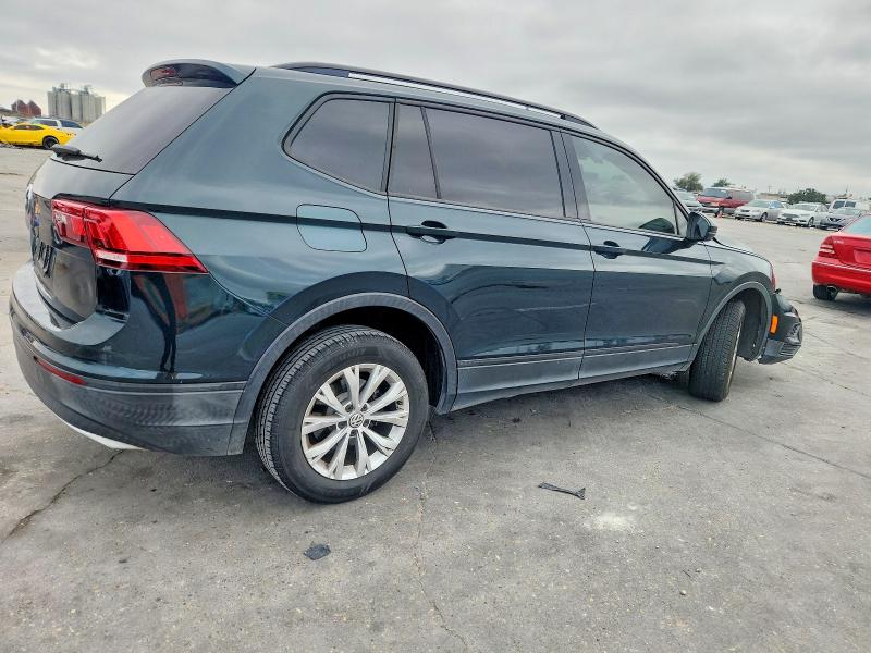 74576405 :رقم المزاد ، 3VV1B7AX2JM116240 vin ، 2018 Volkswagen Tiguan مزاد بيع