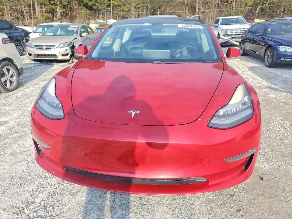 75427835 :رقم المزاد ، 5YJ3E1EA4JF007090 vin ، 2018 Tesla Model 3 مزاد بيع