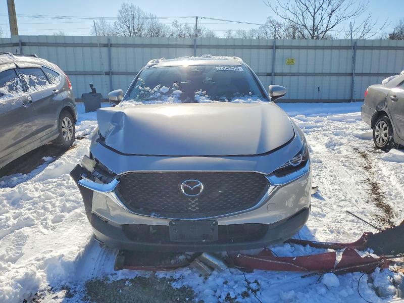 73689655 :رقم المزاد ، 3MVDMBCM9RM627062 vin ، 2024 Mazda Cx-30 مزاد بيع