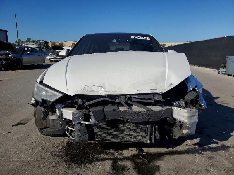 Продажа на аукционе авто 2018 Audi A3, vin: WAUAUGFF8J1068536, номер лота: 73992295