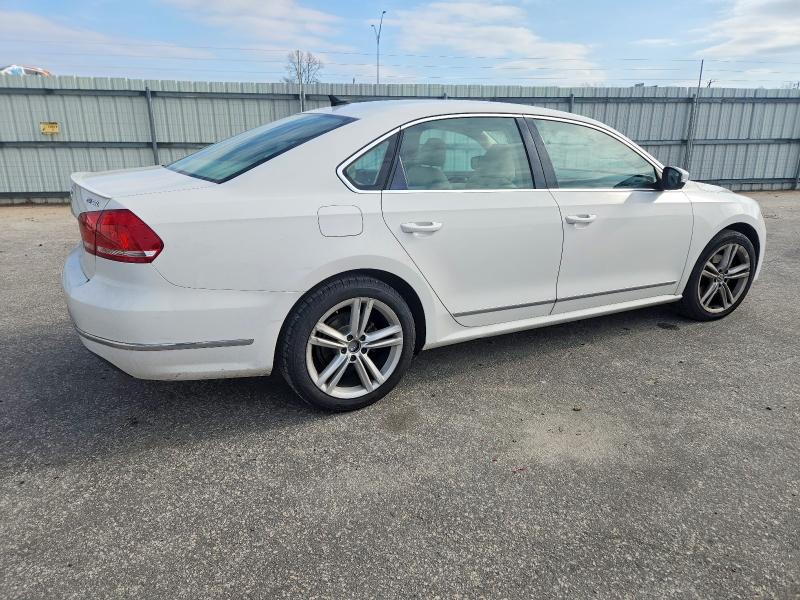 2015 Volkswagen Passat Sel მანქანა იყიდება აუქციონზე, vin: 1VWCV7A32FC003843, აუქციონის ნომერი: 99646345