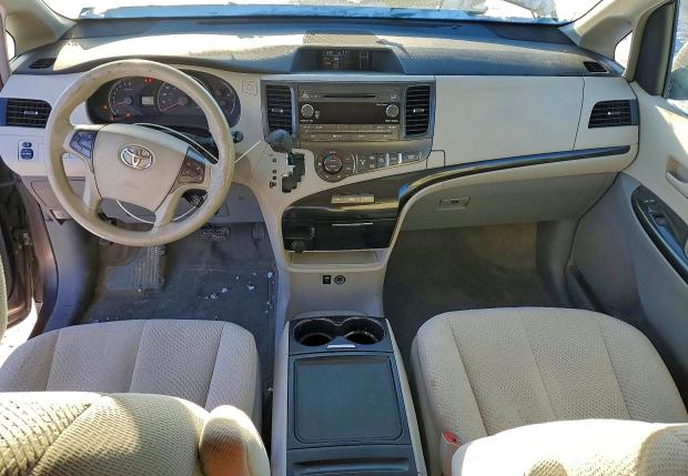 73163065 :رقم المزاد ، 5TDKK3DCXDS347802 vin ، 2013 Toyota Sienna مزاد بيع