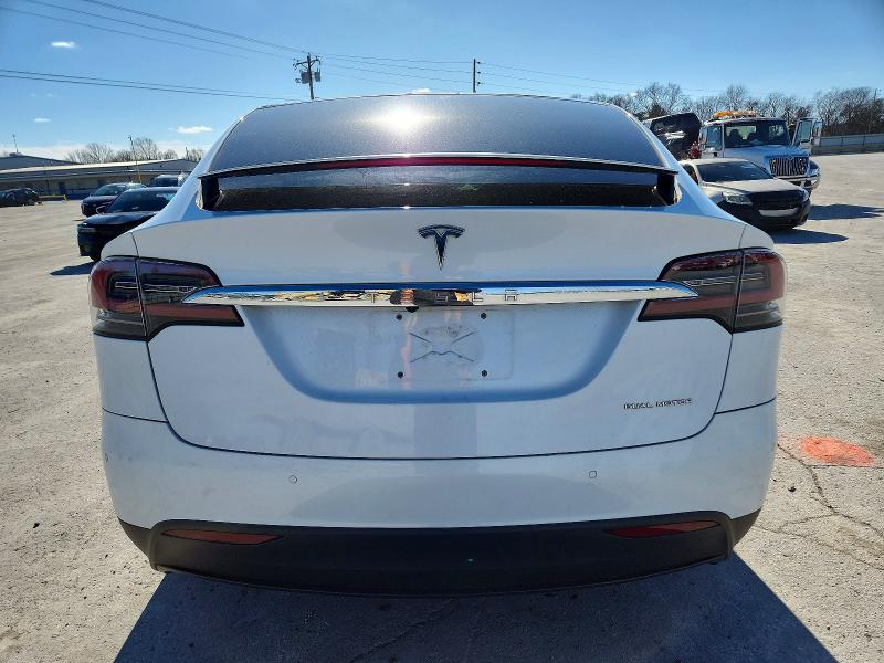 Продажа на аукционе авто 2019 Tesla Model X, vin: 5YJXCAE26KF197475, номер лота: 97766925