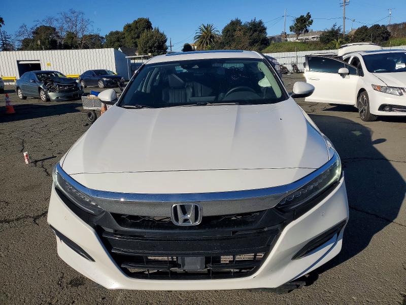 Продажа на аукционе авто 2018 Honda Accord Tou, vin: 1HGCV2F98JA004763, номер лота: 72364995