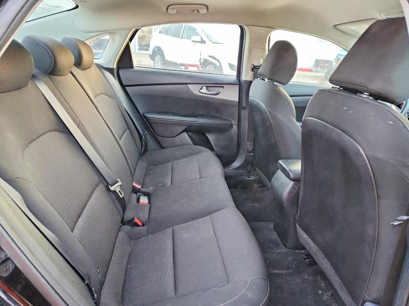 74045145 :رقم المزاد ، 3KPF24AD2ME384762 vin ، 2021 Kia Forte مزاد بيع
