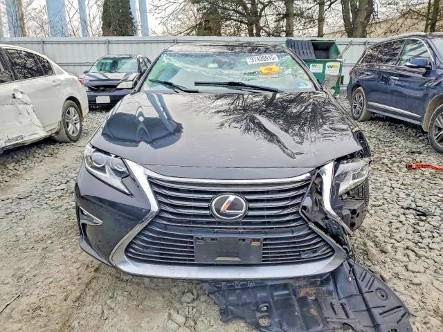 97495915 :رقم المزاد ، 58ABK1GG7JU081895 vin ، 2018 Lexus Es مزاد بيع