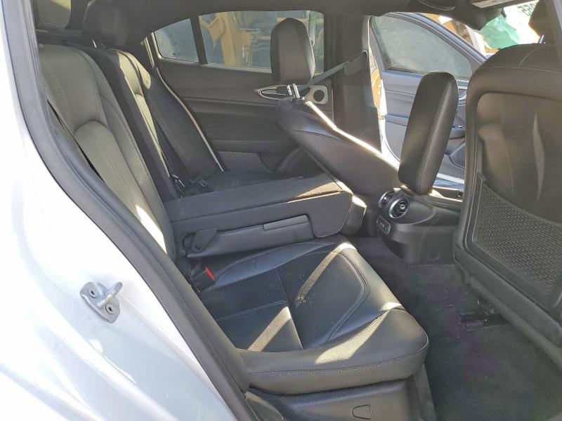 73102955 :رقم المزاد ، ZARFAMBN4R7679997 vin ، 2024 Alfa Romeo Giulia Ti مزاد بيع