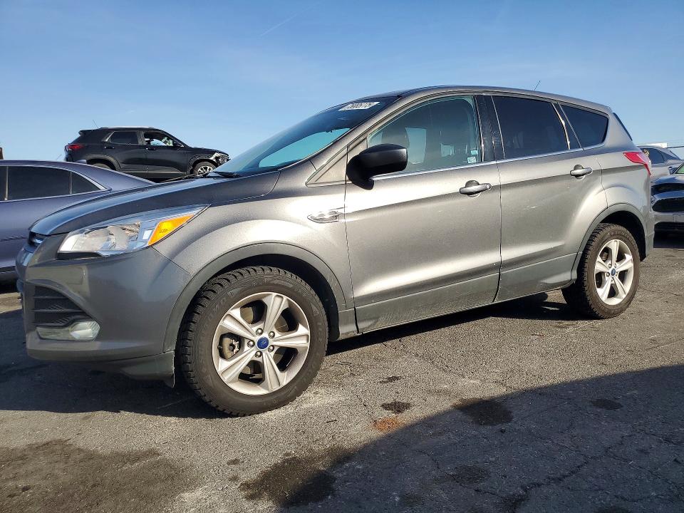 Продаж на аукціоні авто 2014 Ford Escape, vin: 1FMCU9G93EUE00561, номер лоту: 75085775