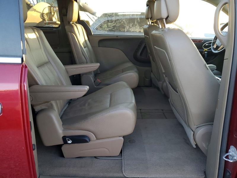 2015 Chrysler Town & Country მანქანა იყიდება აუქციონზე, vin: 2C4RC1CG9FR513968, აუქციონის ნომერი: 99893075