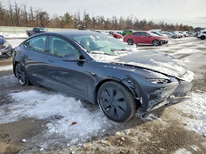 73901605 :رقم المزاد ، 5YJ3E1EAXRF736917 vin ، 2024 Tesla Model 3 مزاد بيع