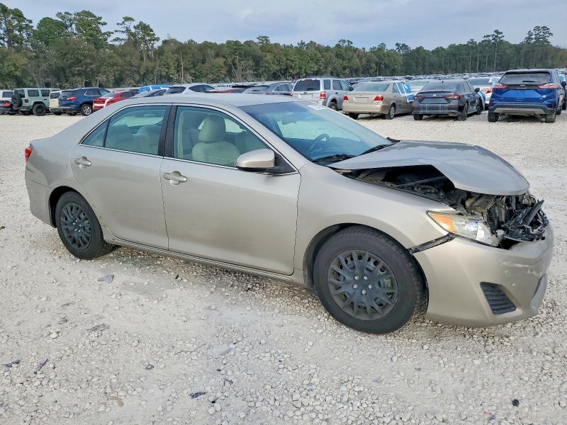2014 Toyota Camry მანქანა იყიდება აუქციონზე, vin: 4T4BF1FK9ER419262, აუქციონის ნომერი: 72227225
