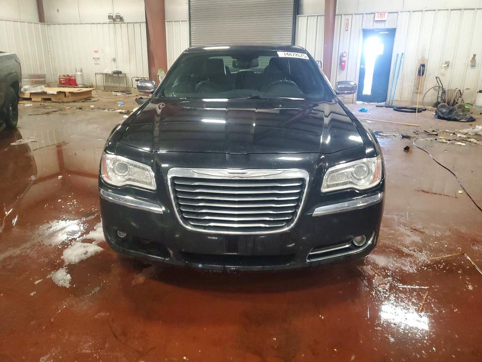 Продажа на аукционе авто 2013 Chrysler 300c, vin: 2C3CCAKT9DH717326, номер лота: 74472675