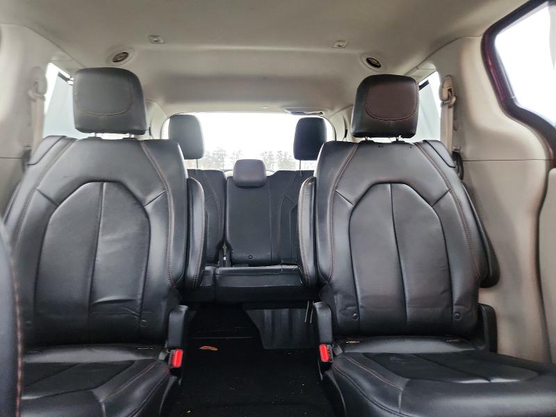 72677365 :رقم المزاد ، 2C4RC1BG0HR739658 vin ، 2017 Chrysler Pacifica مزاد بيع