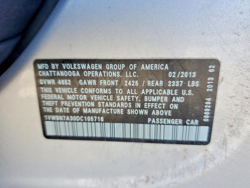 73064045 :رقم المزاد ، 1VWBN7A30DC105716 vin ، 2013 Volkswagen Passat مزاد بيع