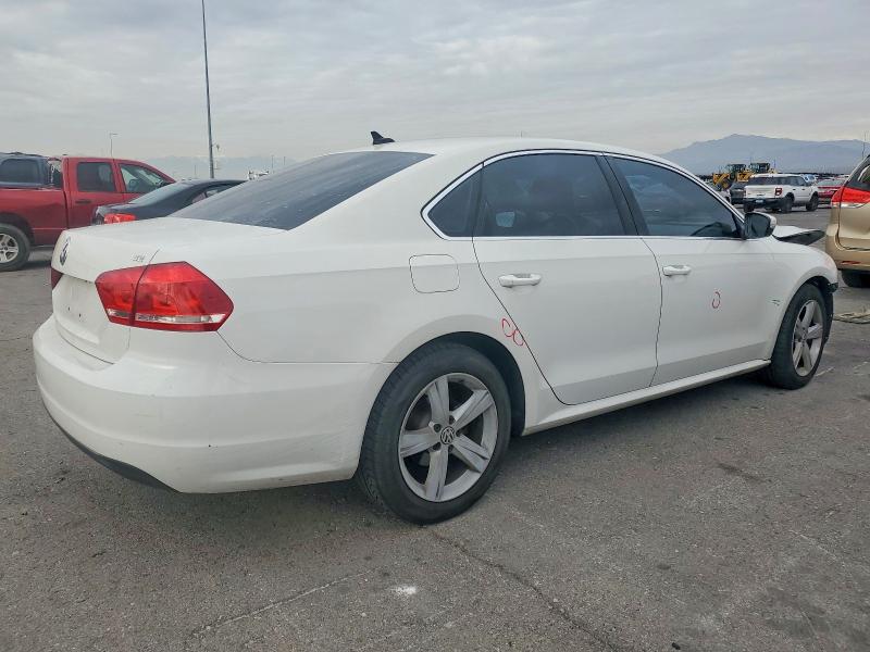 Продажа на аукционе авто 2014 Volkswagen Passat, vin: 1VWBP7A38EC015337, номер лота: 73542125