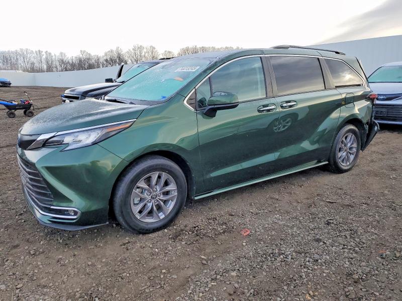 78779835 :رقم المزاد ، 5TDYRKEC1PS162461 vin ، 2023 Toyota Sienna Xle مزاد بيع