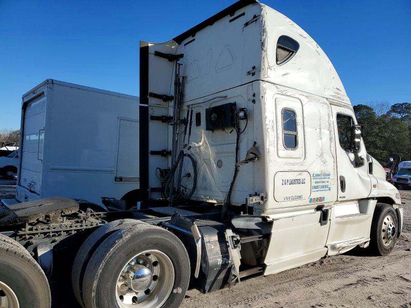 98759535 :رقم المزاد ، 1FUJGLD56GLGU8860 vin ، 2016 Freightliner Cascadia 125 مزاد بيع