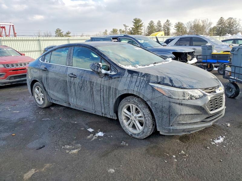 73722015 :رقم المزاد ، 1G1BE5SM2J7237372 vin ، 2018 Chevrolet Cruze Lt مزاد بيع